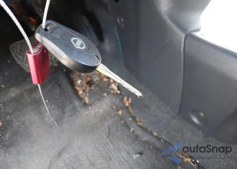 2015 Nissan Versa Note S (Sr)/S Plus/Sl/Sr/Sv z USA, uszkodzony, nr VIN 3N1CE2CP6FL356745